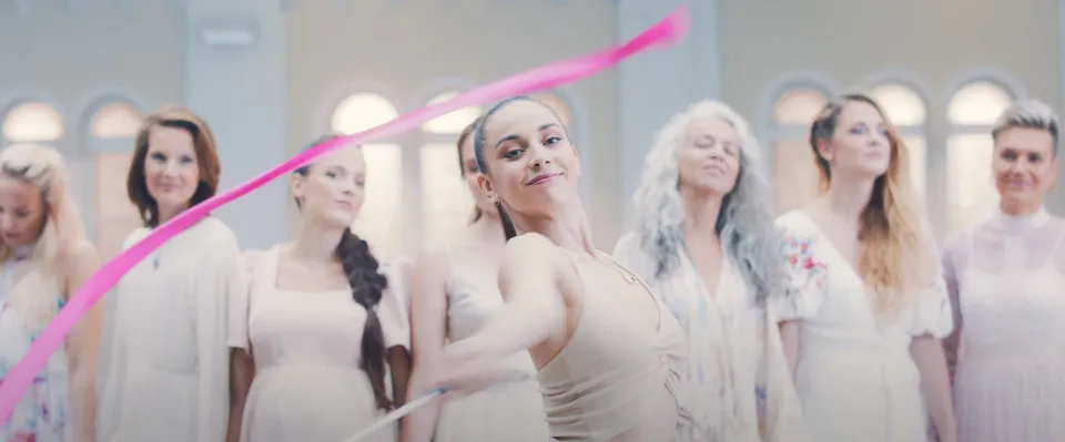 Still from the “Síla v nás” music video (5/13)