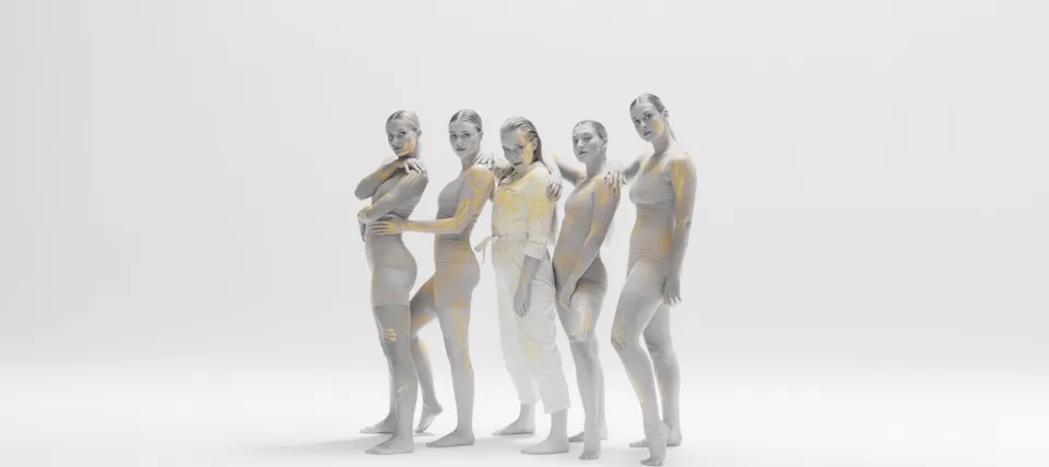 Still from the “Yellow” music video (9/9)