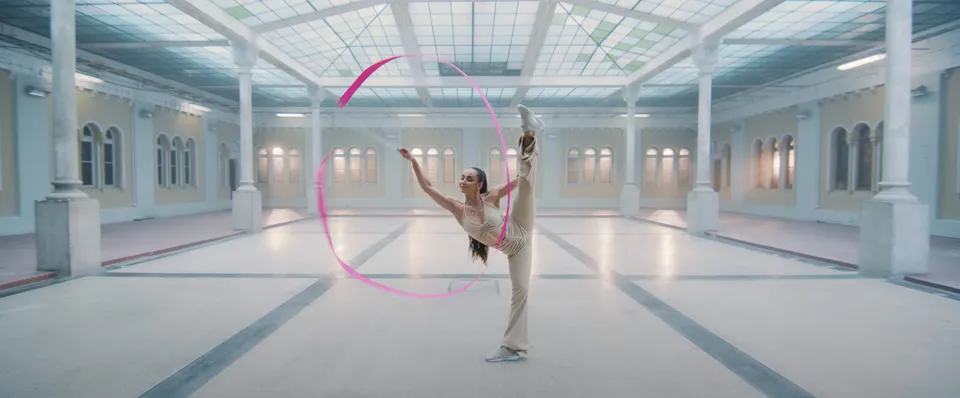 Still from the “Síla v nás” music video (12/13)